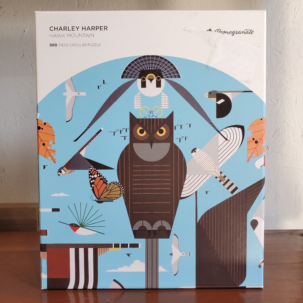 Pomegranate 500-piece Circular Jigsaw Puzzle | Charley Harper - Hawk Mountain